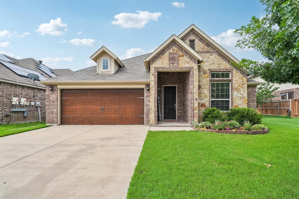 5465 Tuxbury Pond Dr