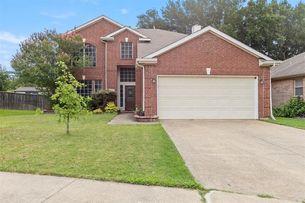 903 Summerbrook Dr