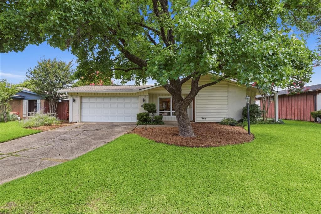2953 Silverton Dr