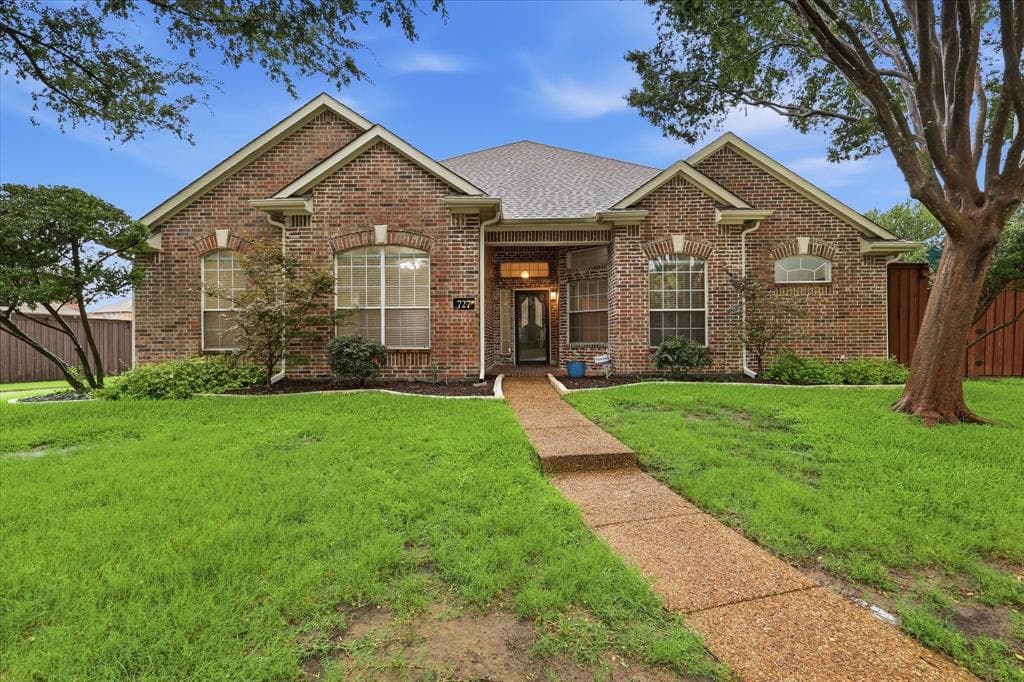727 Willow Ridge Ct