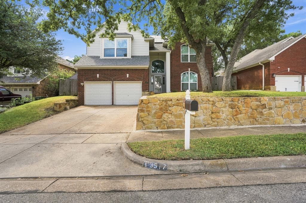 3517 Paint Brush Ln