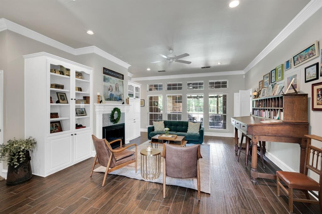 Gallery image 4