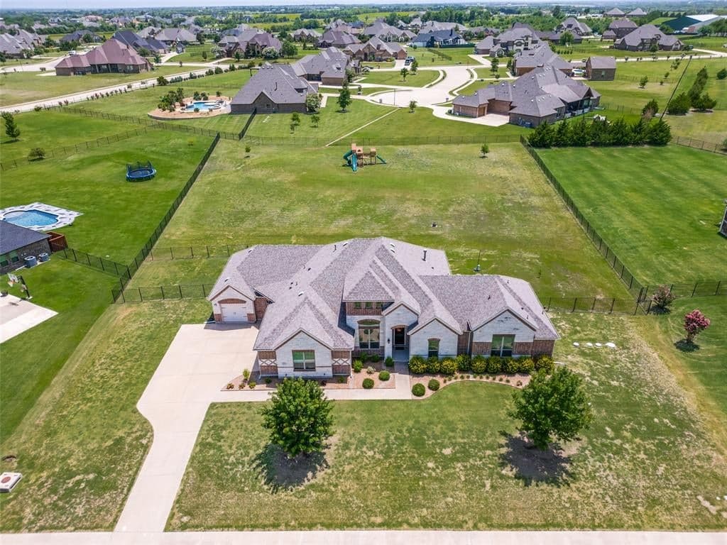 821 Abington Way