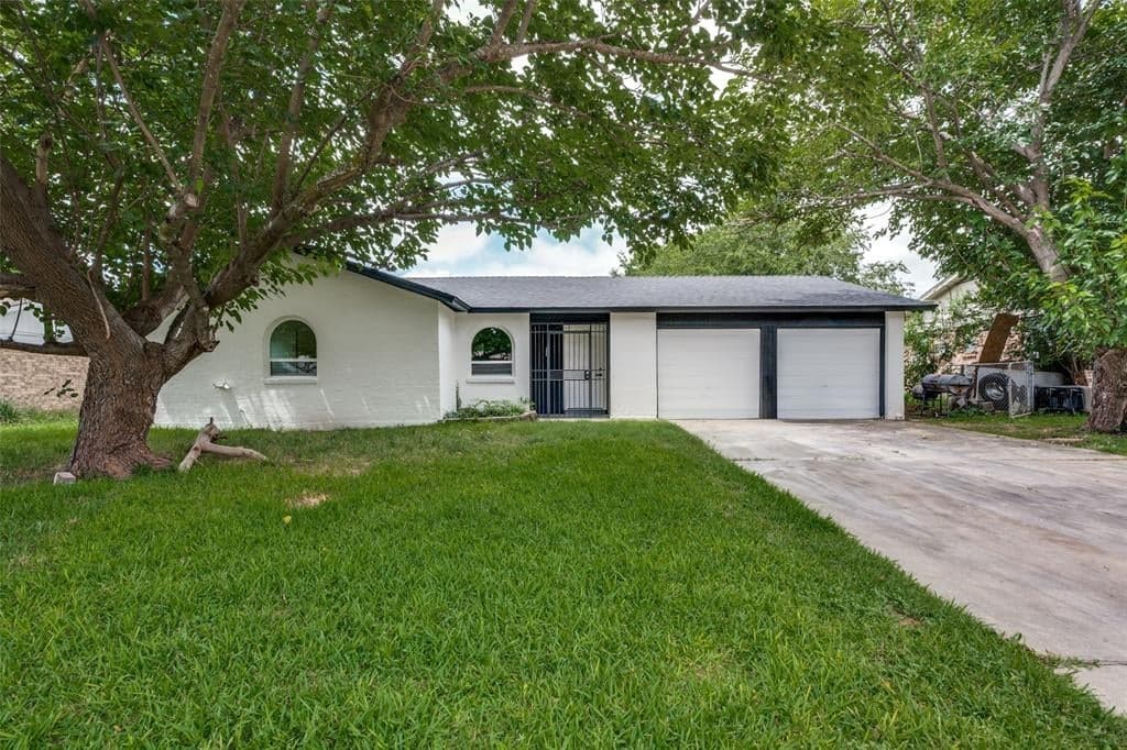 1021 Coury Rd