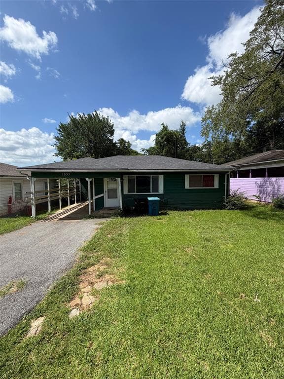 1055 Star St