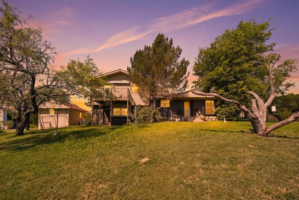 244 Oak Hill Loop