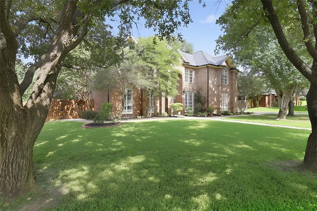 948 Tealwood Dr