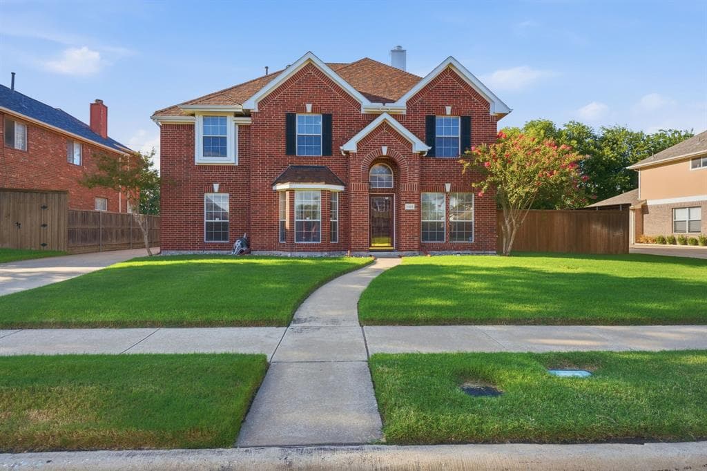 1101 Larkspur Dr