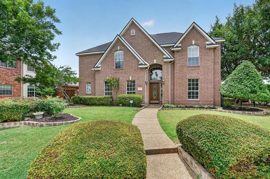 525 Blackfield Dr