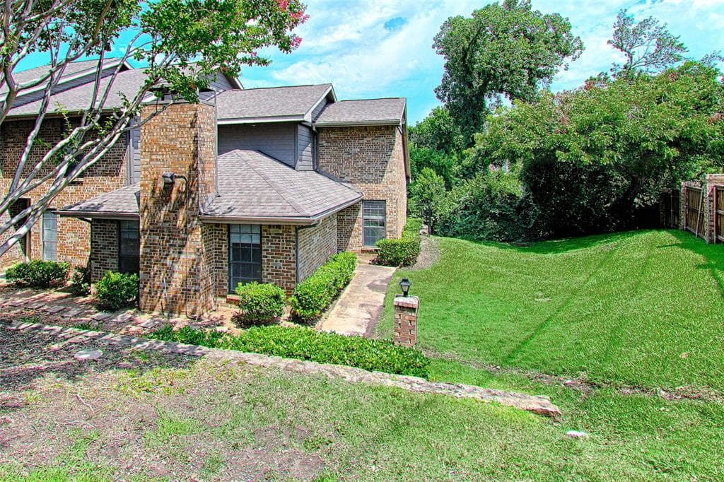 15889 Preston Rd Apt 1001