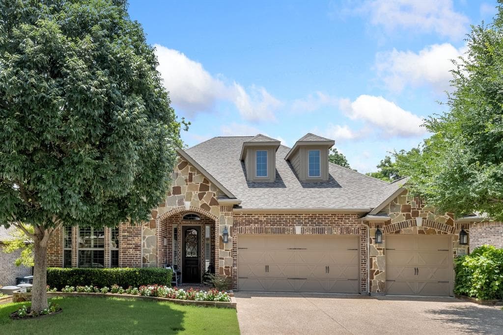 929 Sonoma Dr