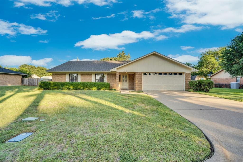 106 Garland Dr