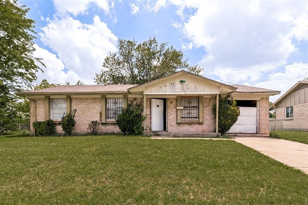 6419 Gentle River Dr