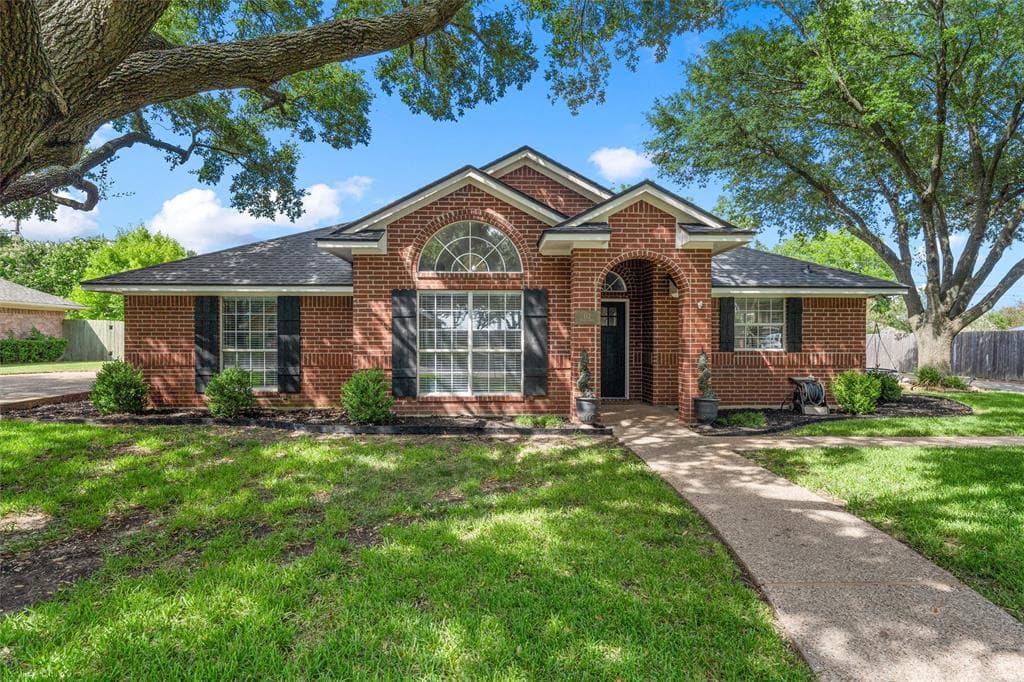 112 Briar Ridge Dr