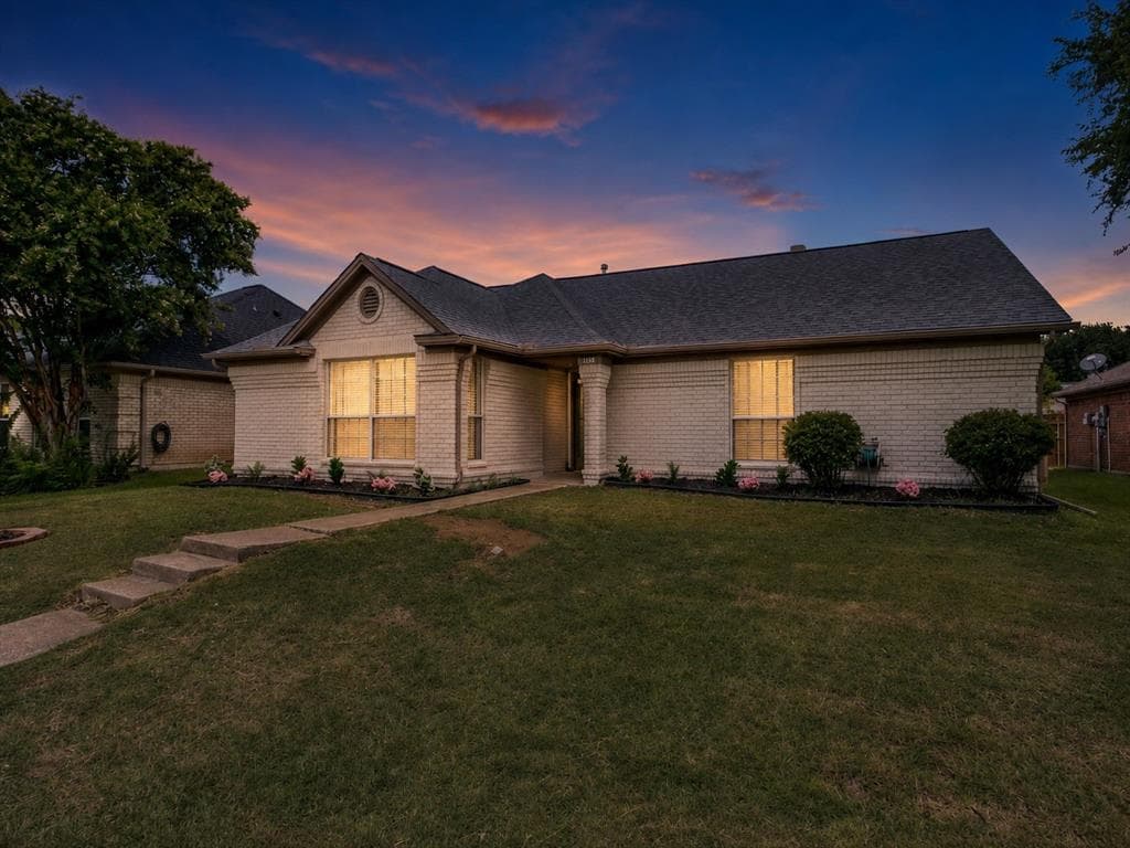 1653 Crosshaven Dr