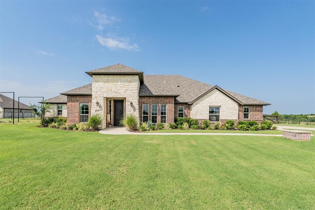 2230 County Road 2360