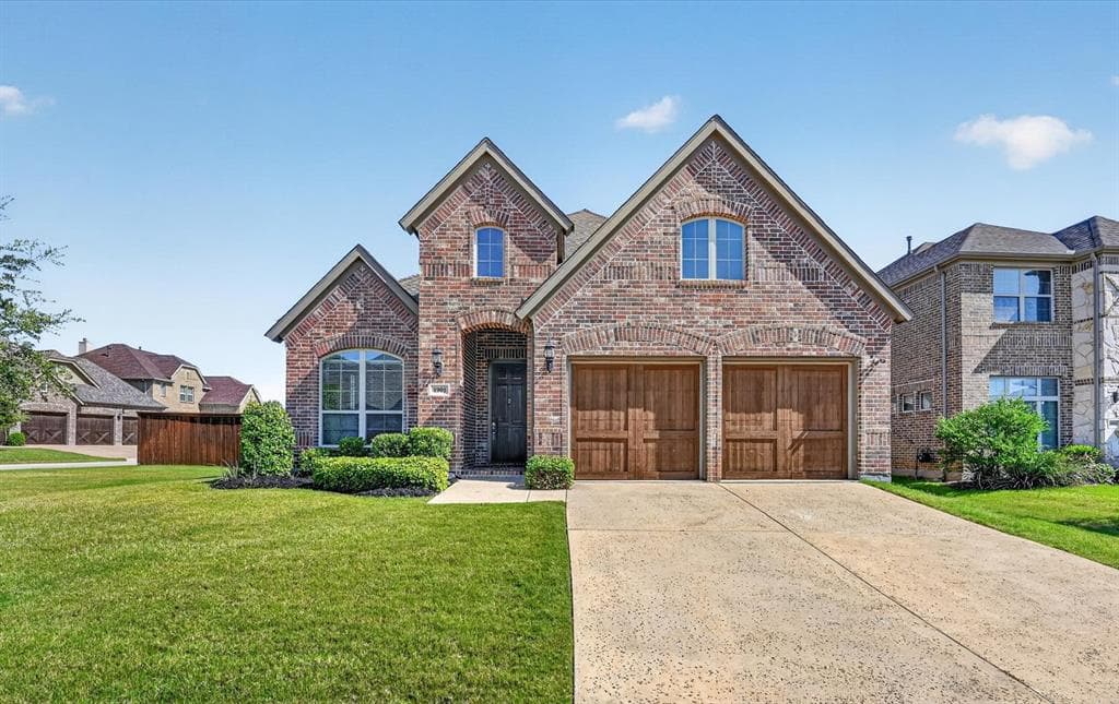 1901 Acton Ln