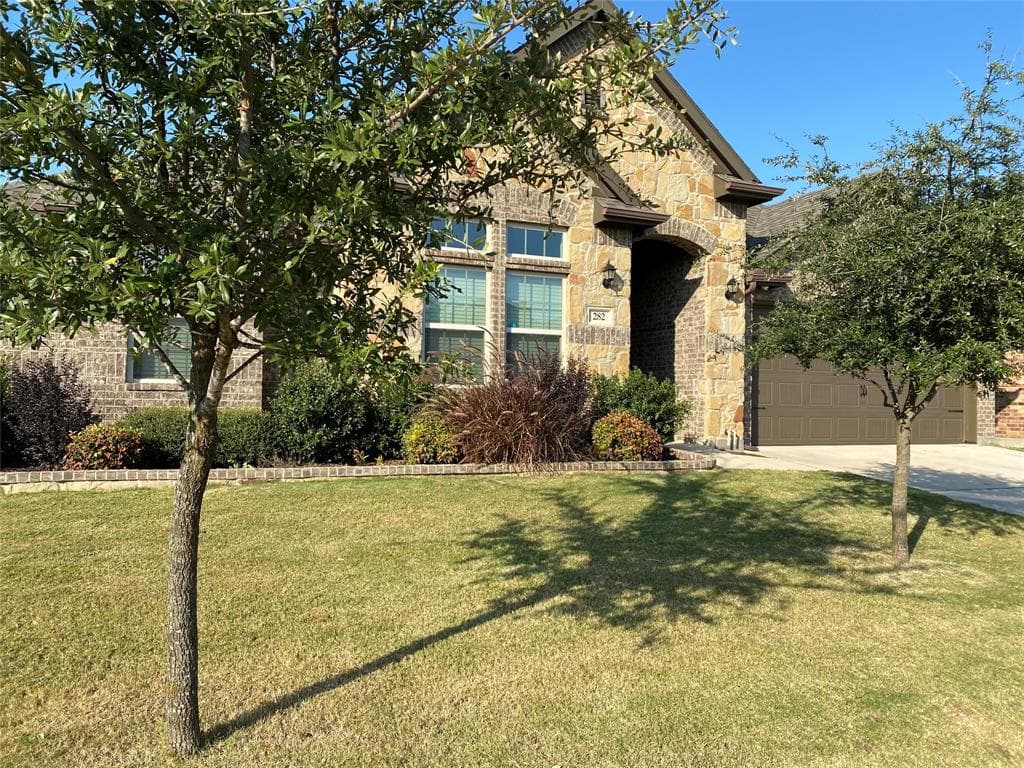 282 Hilltop Dr