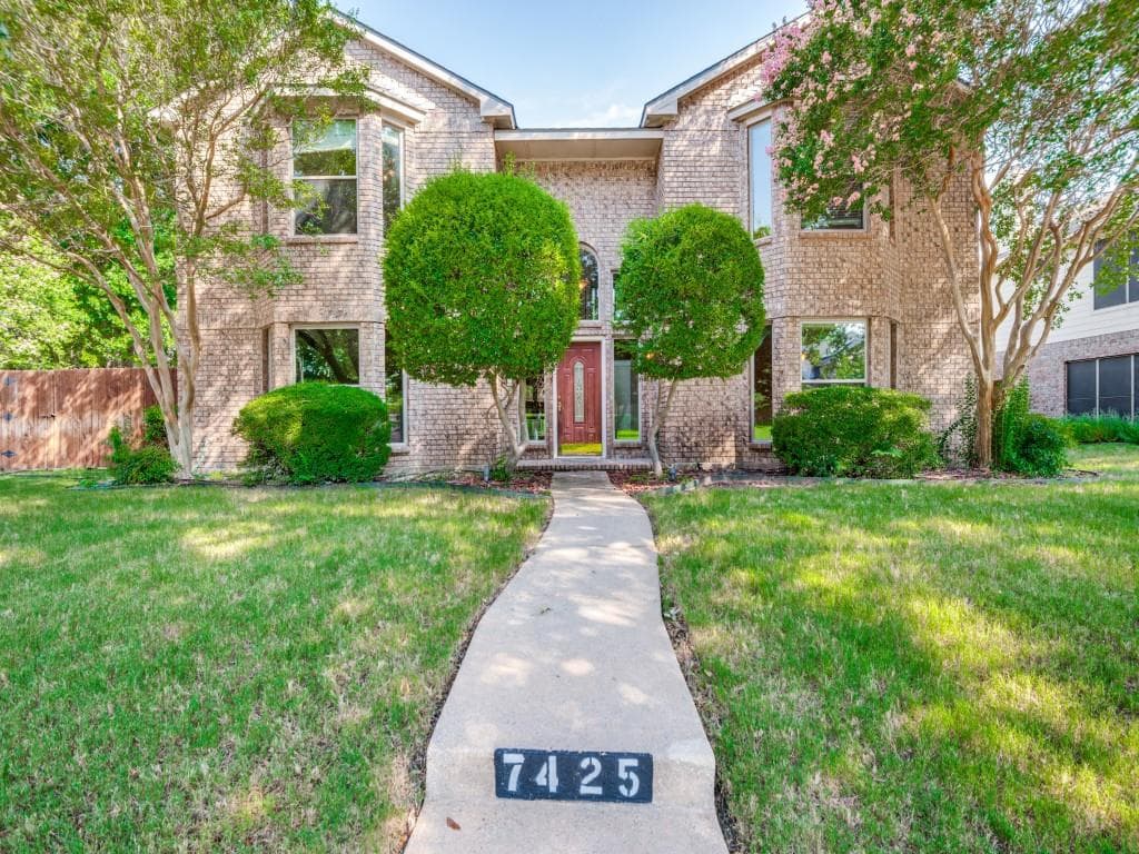 7425 Breckenridge Dr