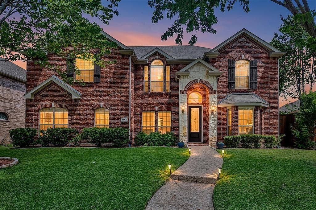 1898 Countryside Dr