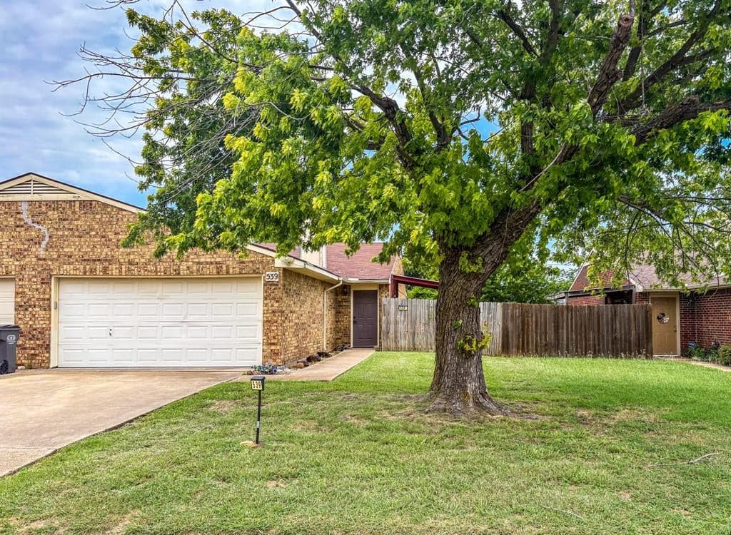 539 Bluebird Ln