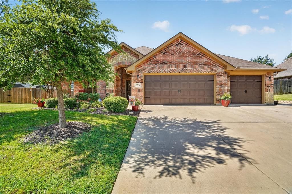 7357 Lake Rock Dr