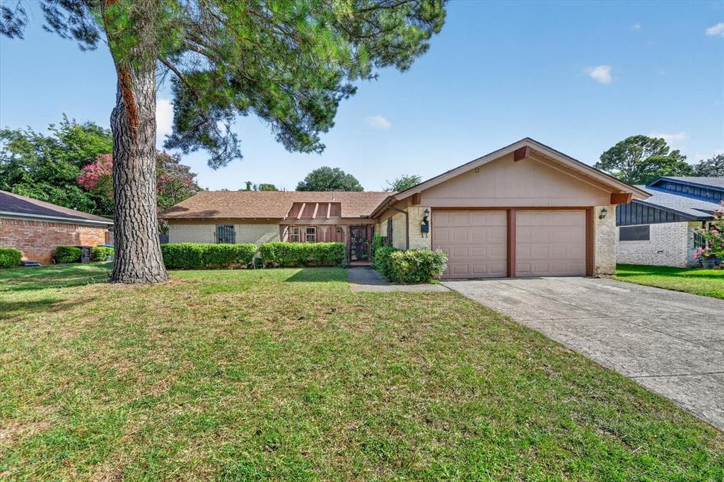 7312 Vanessa Dr