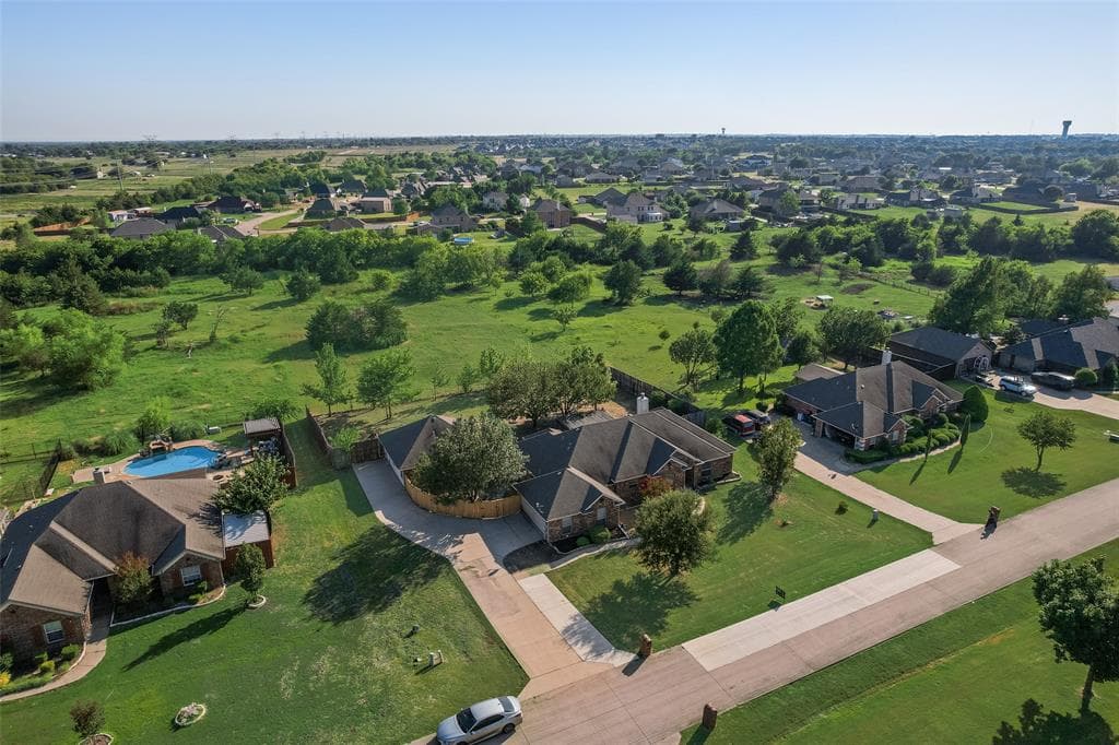 116 Dustin Dr