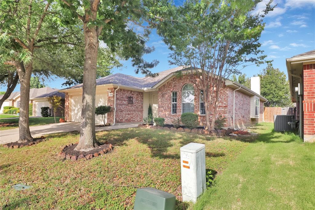 12109 Angel Food Ln
