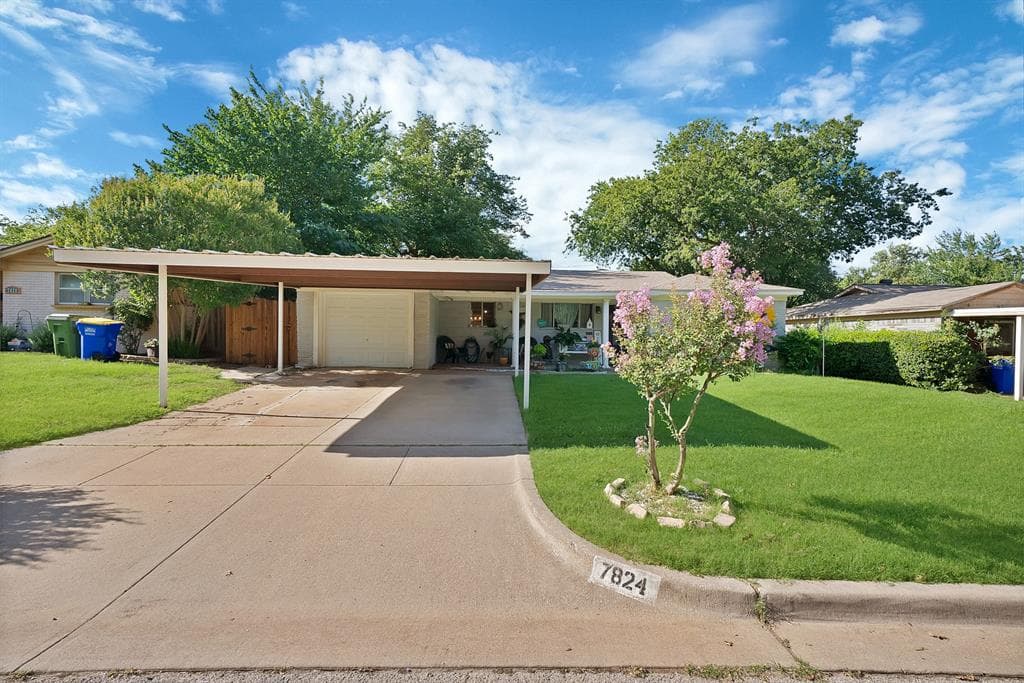 7824 Whitney Dr