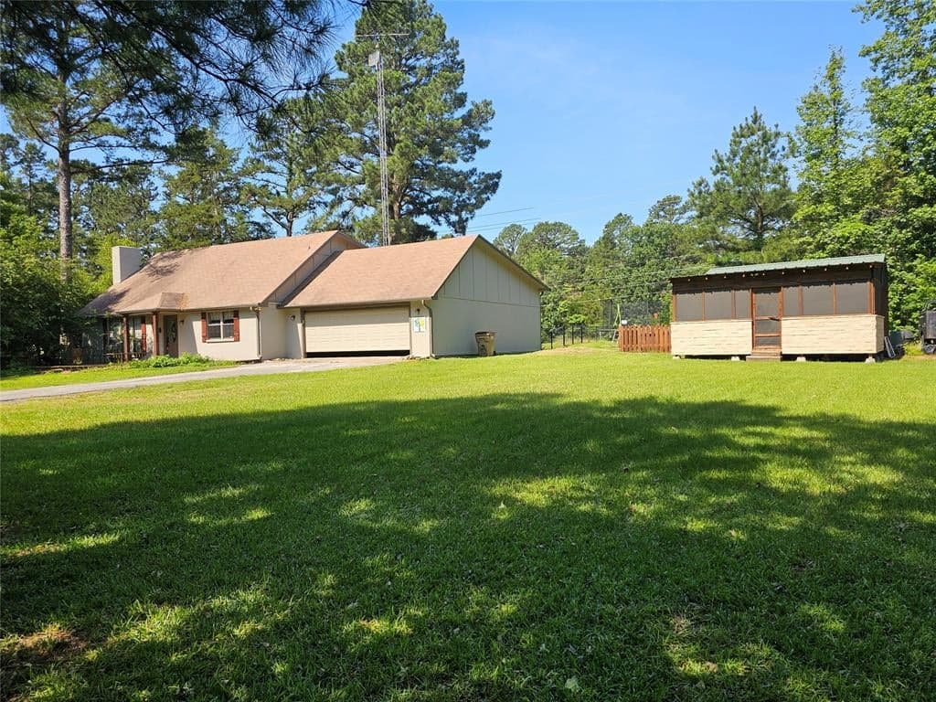 411 Green Meadow Trl