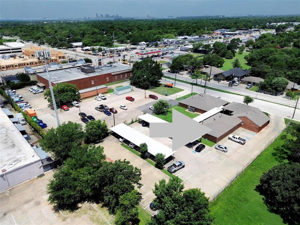 8202 Elam Rd