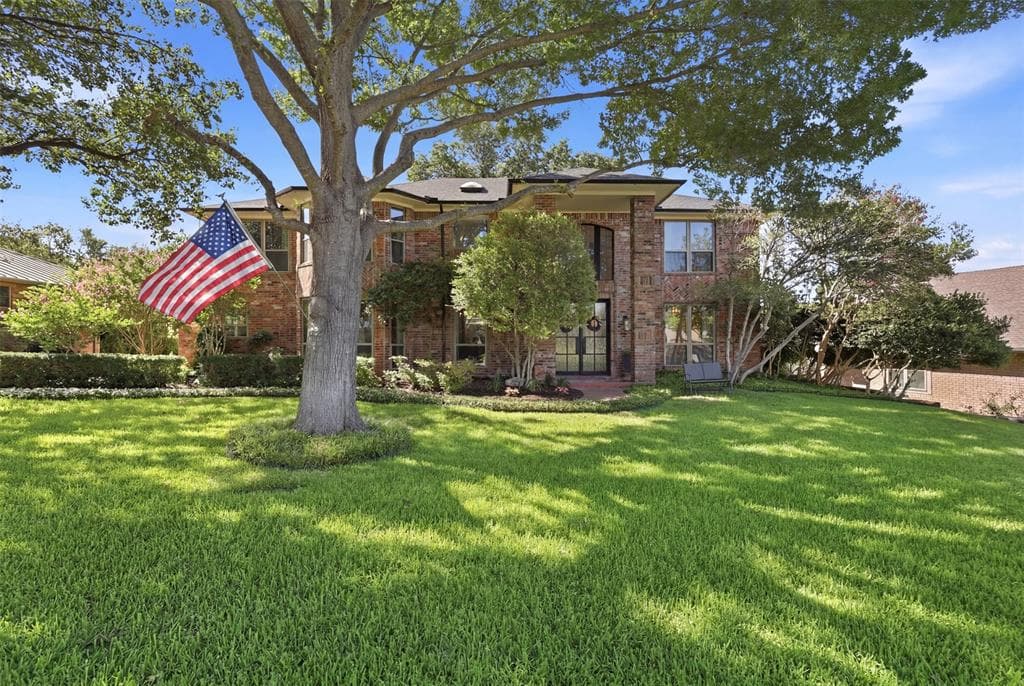 7621 Woodside Hl