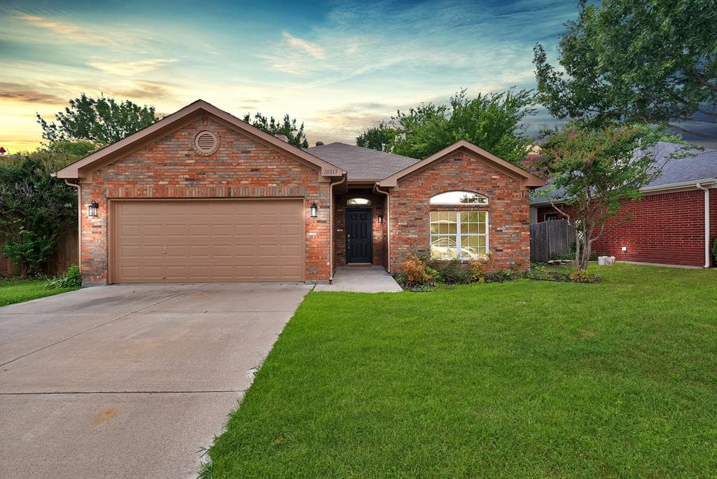 10513 Fossil Hill Dr