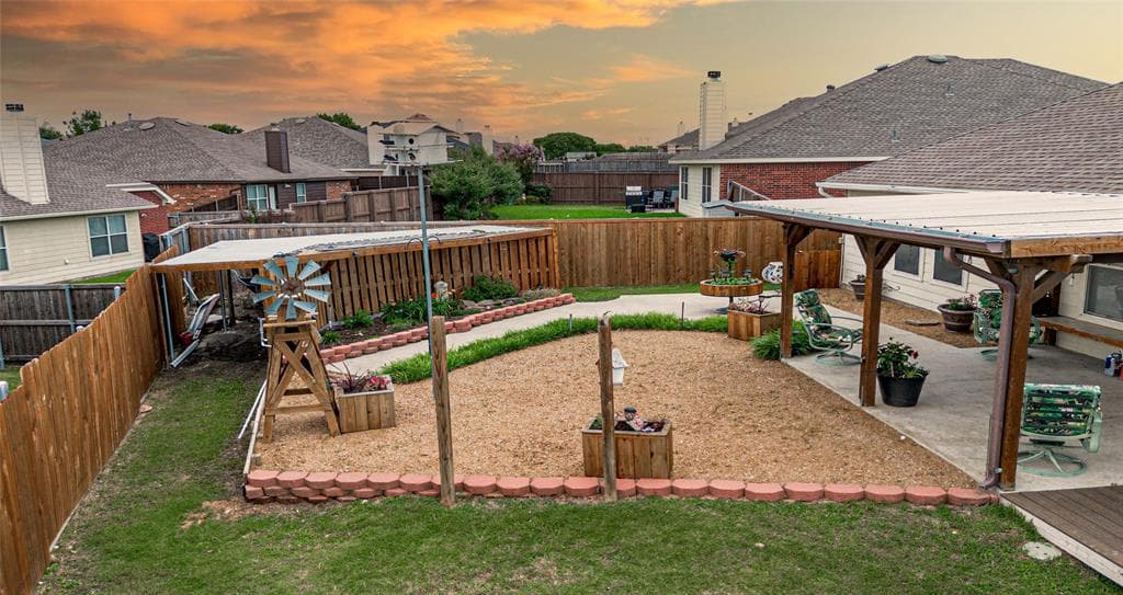 2819 Arabian Ln
