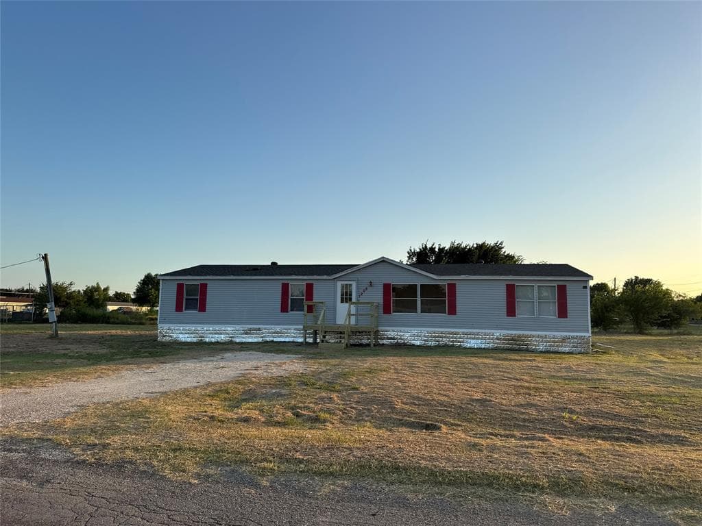 1208 Casa Ln