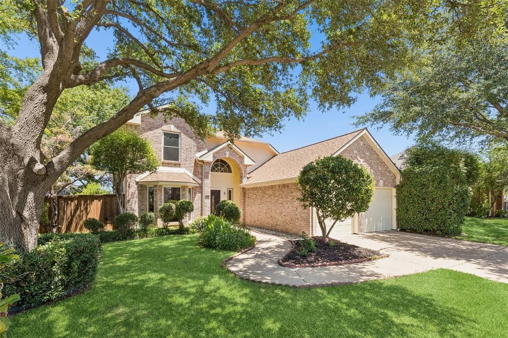 933 Golden Grove Dr