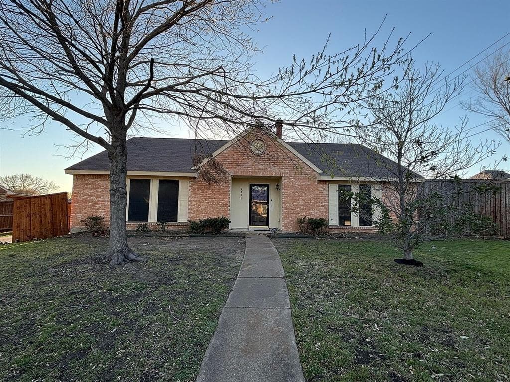 7921 Freeland Dr