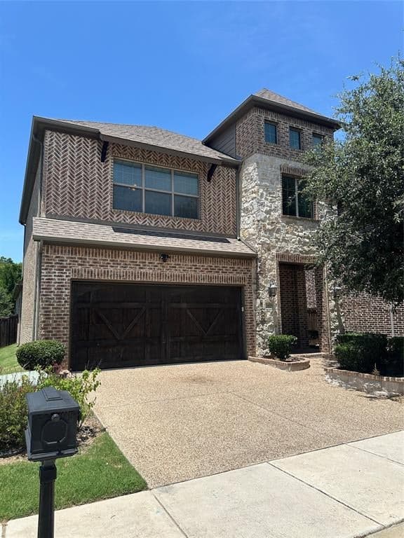 3809 Brookside Dr