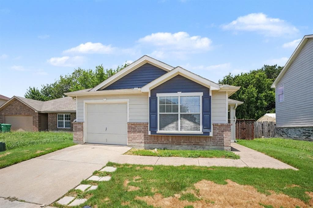 242 Turning Tree Rd