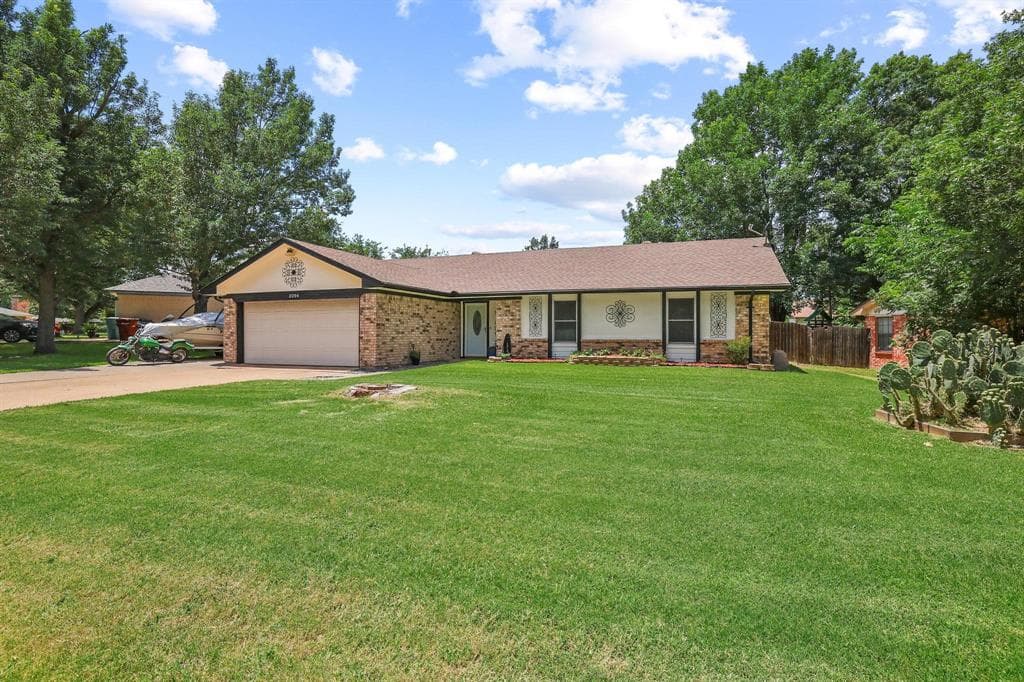3206 N Marseille Ln