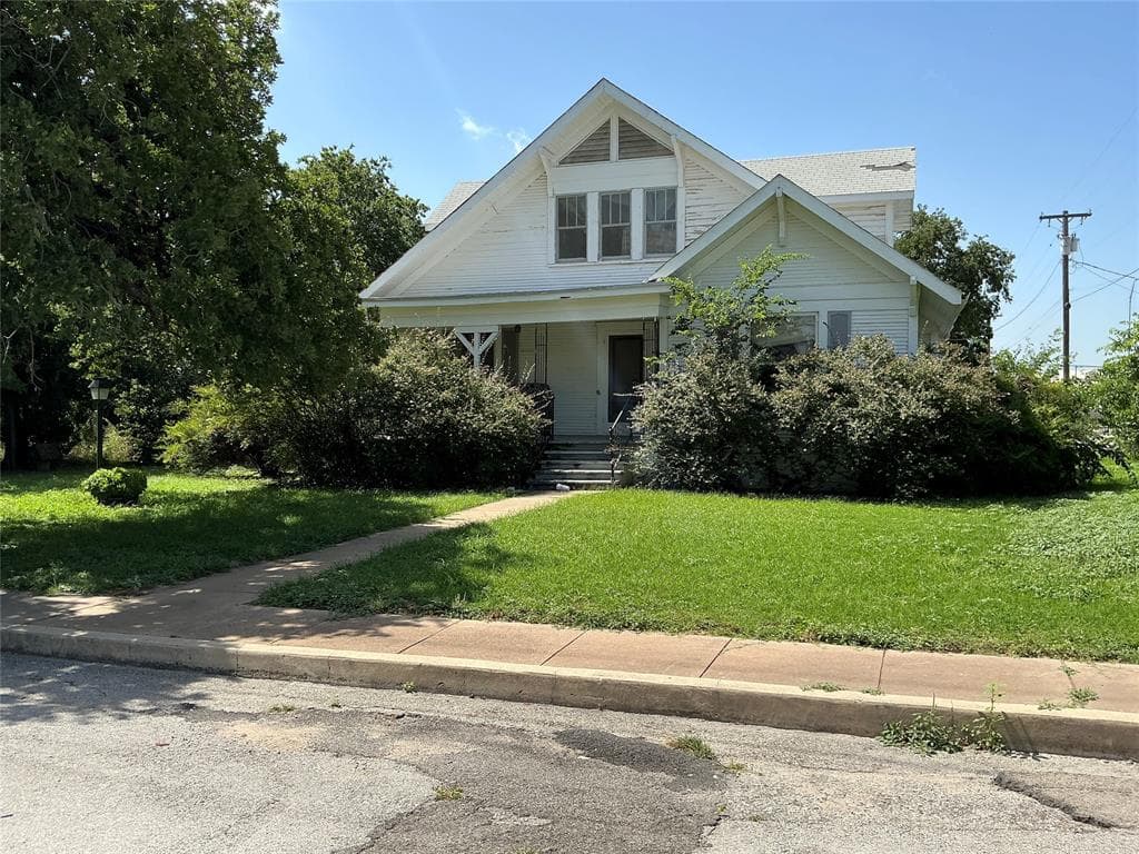 300 E Grand Ave