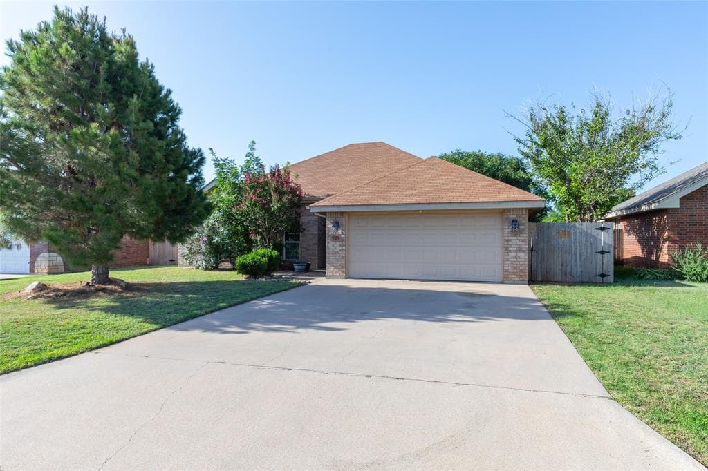 925 Swift Water Dr