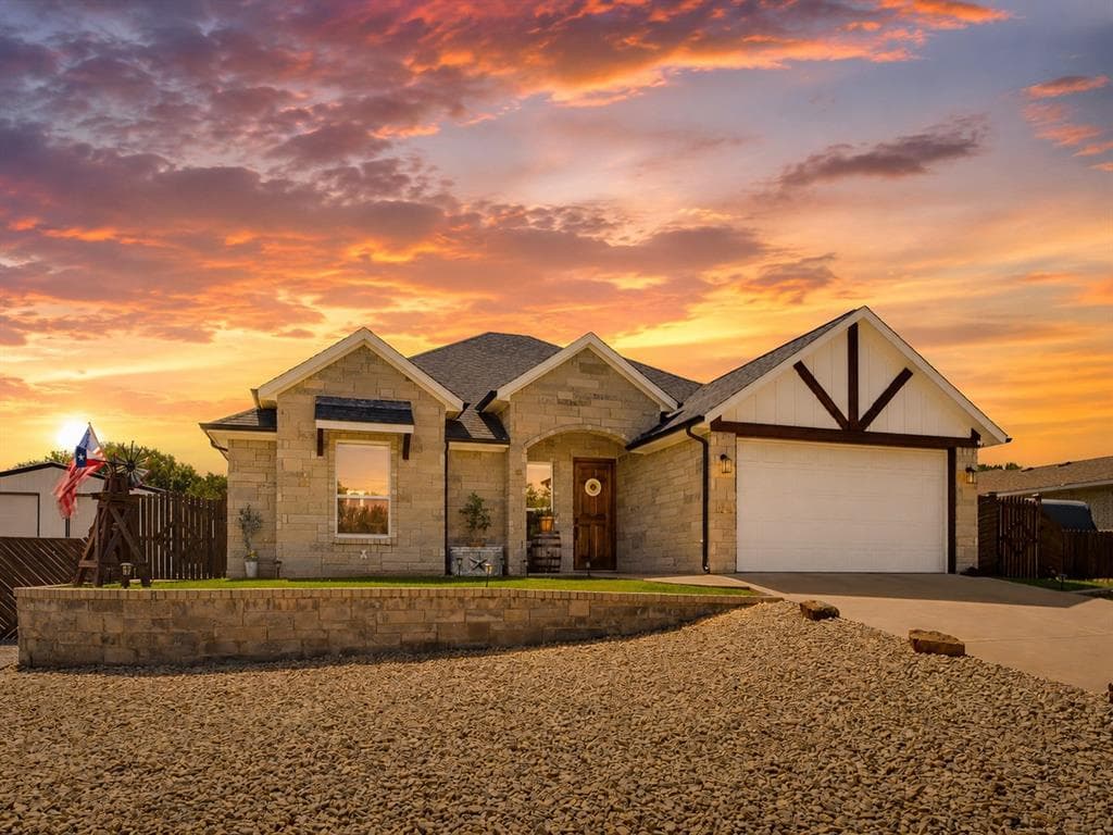 2807 Sky Harbour Dr