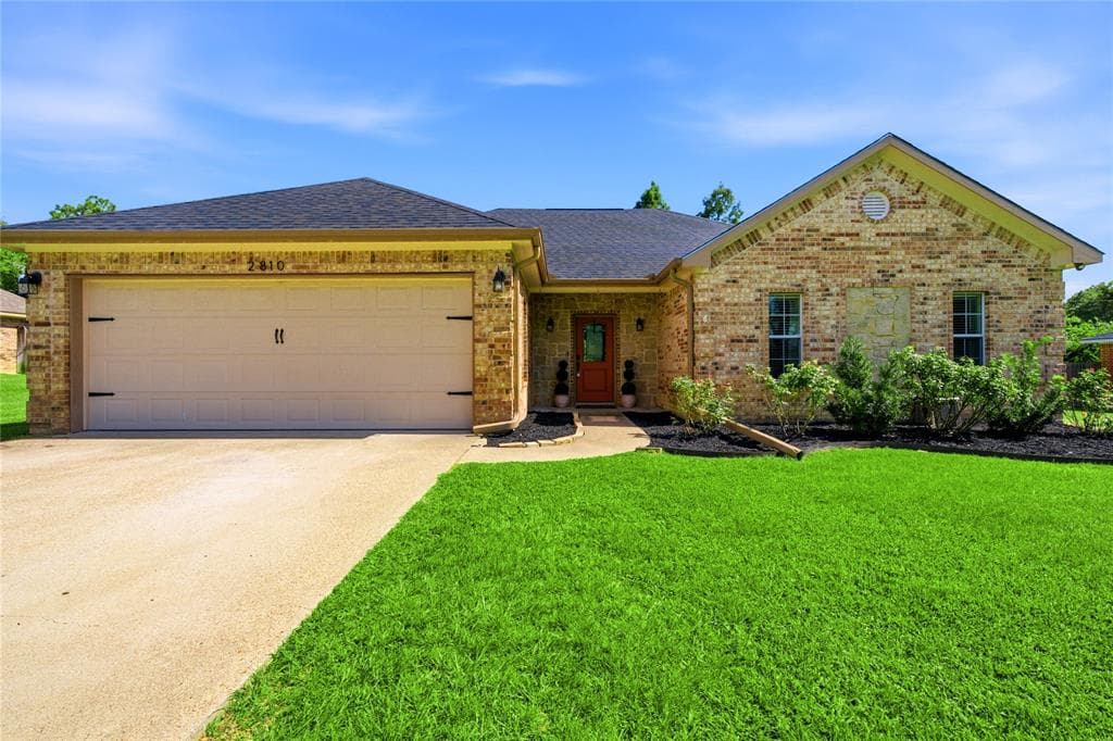2810 Trey Cir