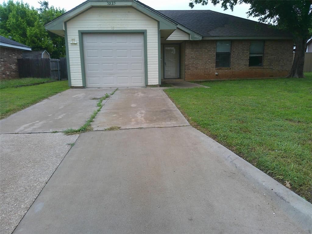 3925 Georgetown Dr