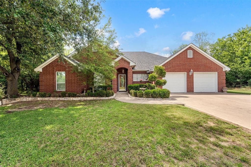 23008 Whispering Meadow Dr
