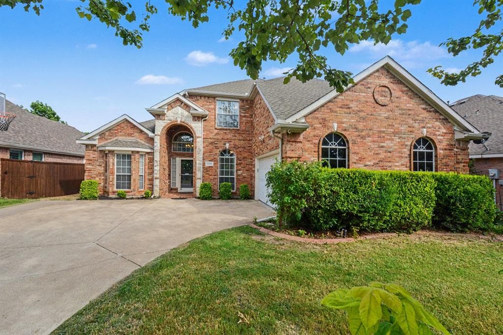 8006 Killarney Ln