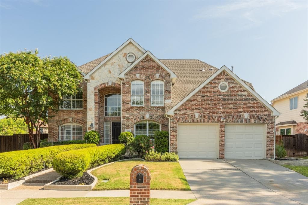 601 Coralberry Dr