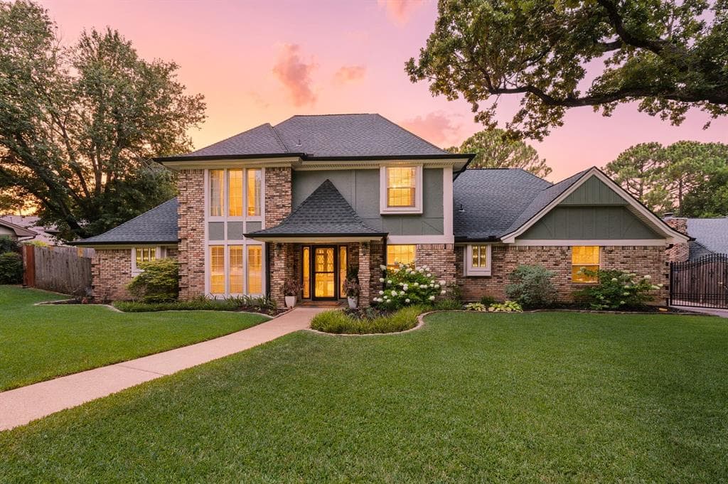 4102 Greenway Ct